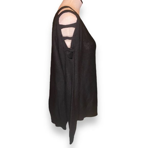 🎈 Zenana Outfitters Lightweight Cold Shoulder Sweater with Slit Detail - Picture 3 of 6